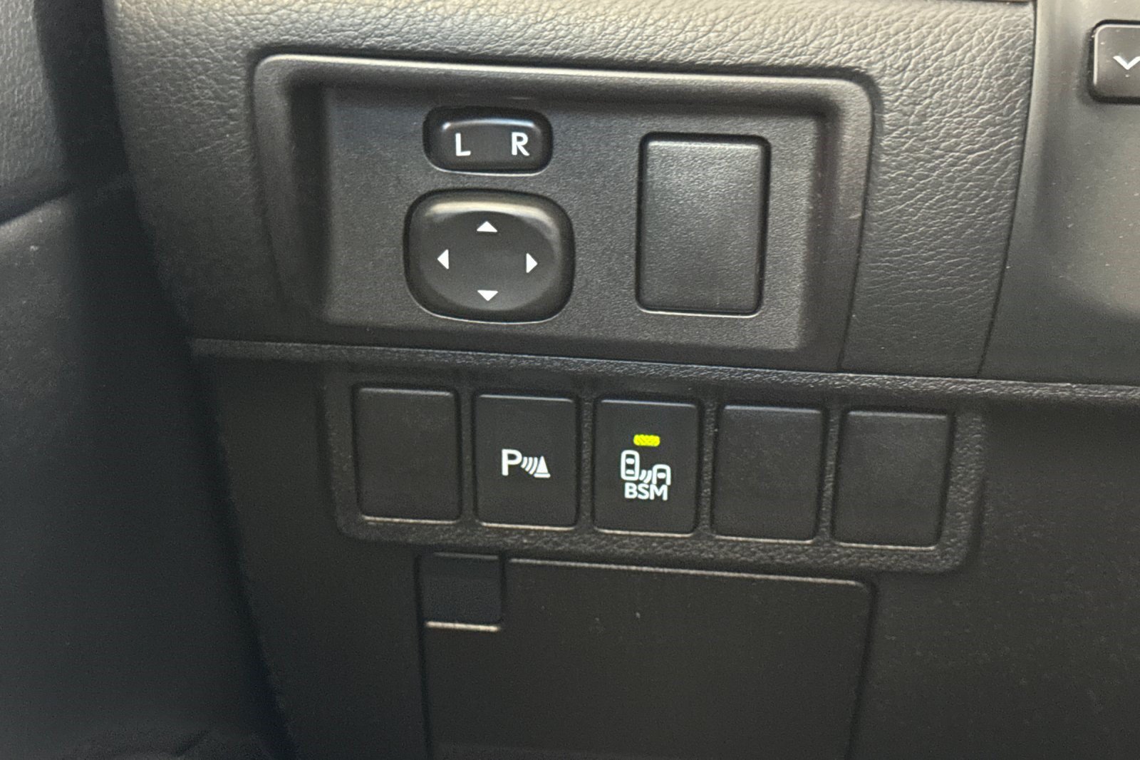 Used 2016 Lexus ES 350 w/ Navigation System Package FWD image 36