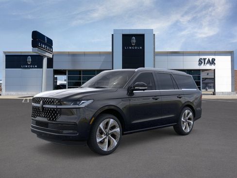 New 2026 Lincoln Navigator Black Label AWD/4WD image 1
