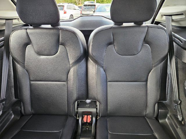 Used 2021 Volvo XC90 T6 Momentum w/ Advanced Package AWD/4WD image 14
