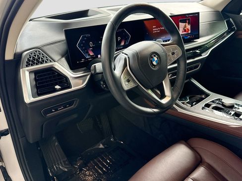Certified 2024 BMW X7 xDrive40i w/ Climate Comfort Package AWD/4WD image 9