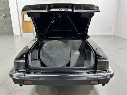 Used 1993 Jaguar XJS 4.0 Convertible RWD image 38
