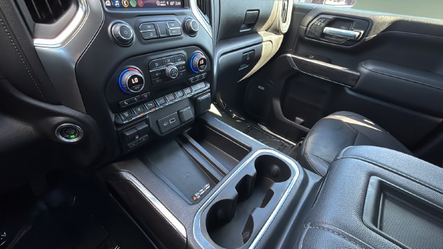 Used 2022 Chevrolet Silverado 2500 LTZ w/ LTZ Plus Package AWD/4WD image 16