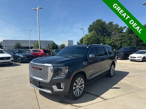Used 2021 GMC Yukon XL Denali w/ Denali Ultimate Package AWD/4WD image 1