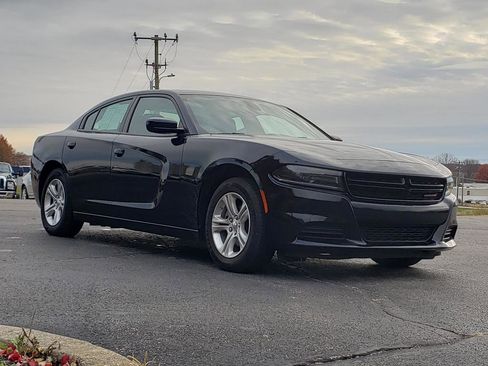 Used 2022 Dodge Charger SXT image 9