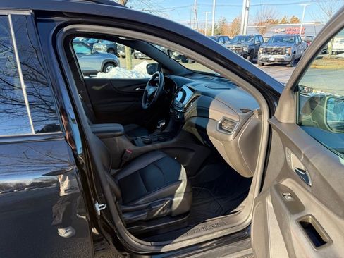 Used 2023 Chevrolet Equinox RS w/ RS Leather Package image 24