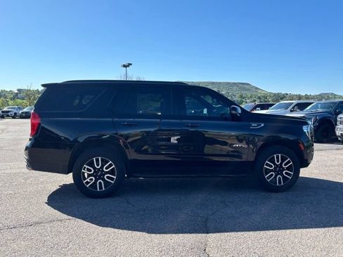 Certified 2022 GMC Yukon AT4 AWD/4WD image 6
