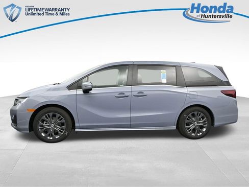 New 2026 Honda Odyssey Touring image 5