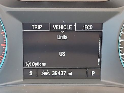 Used 2023 Chevrolet Traverse LT image 18