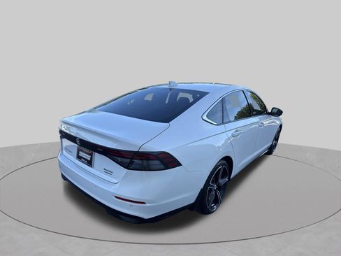 Used 2026 Honda Accord Touring image 8