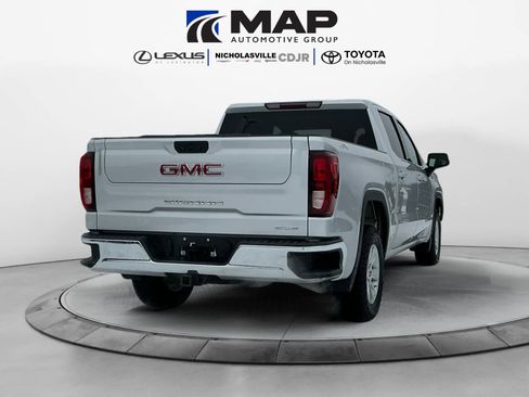 Used 2022 GMC Sierra 1500 SLE image 5
