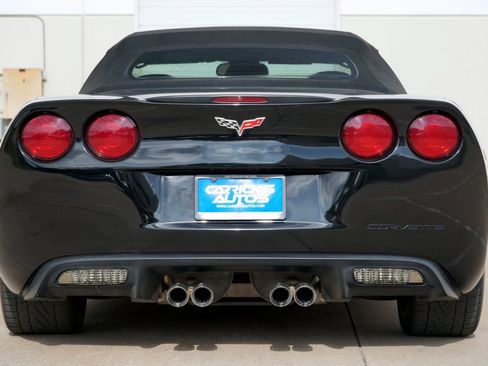 Used 2007 Chevrolet Corvette Convertible w/ Preferred Equipment Group RWD image 15