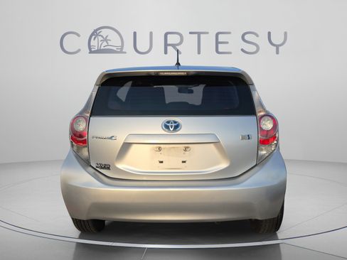 Used 2012 Toyota Prius C One FWD image 2