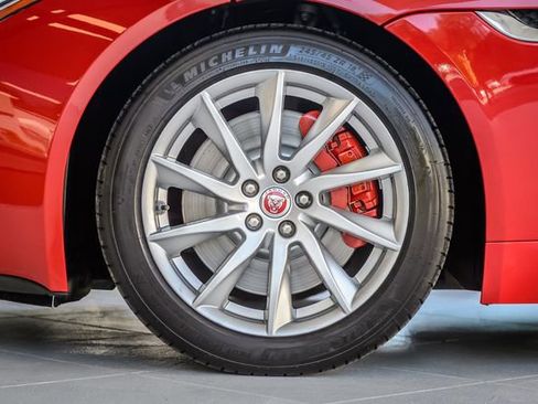Used 2017 Jaguar F-TYPE Convertible RWD image 19
