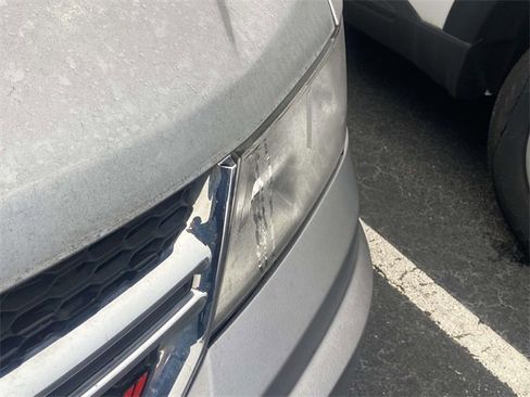 Used 2018 Dodge Journey SE image 11