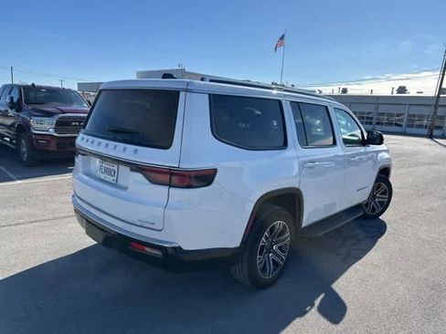 Used 2024 Jeep Wagoneer Series II image 19