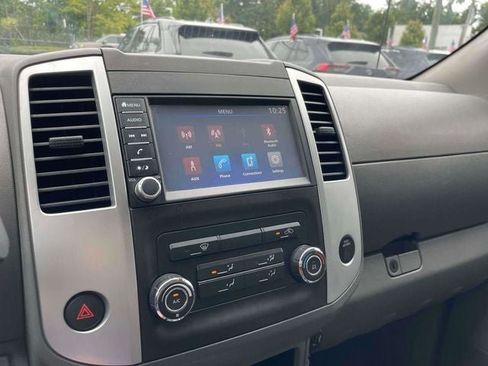 Used 2021 Nissan Frontier SV RWD image 29