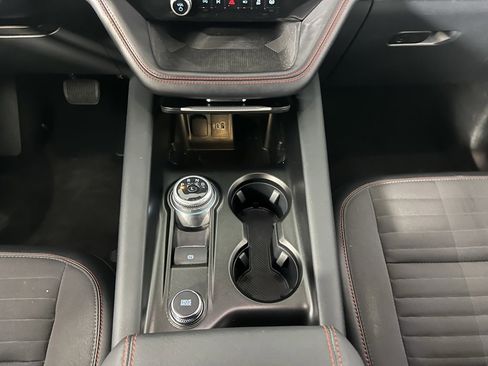 Used 2025 Ford Explorer ST-Line w/ ST-Line Street Pack image 18