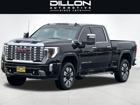 Used 2024 GMC Sierra 3500 Denali w/ Denali Reserve Package AWD/4WD image 8
