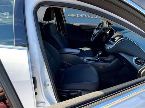 Certified 2022 Chevrolet Malibu LS FWD image 31