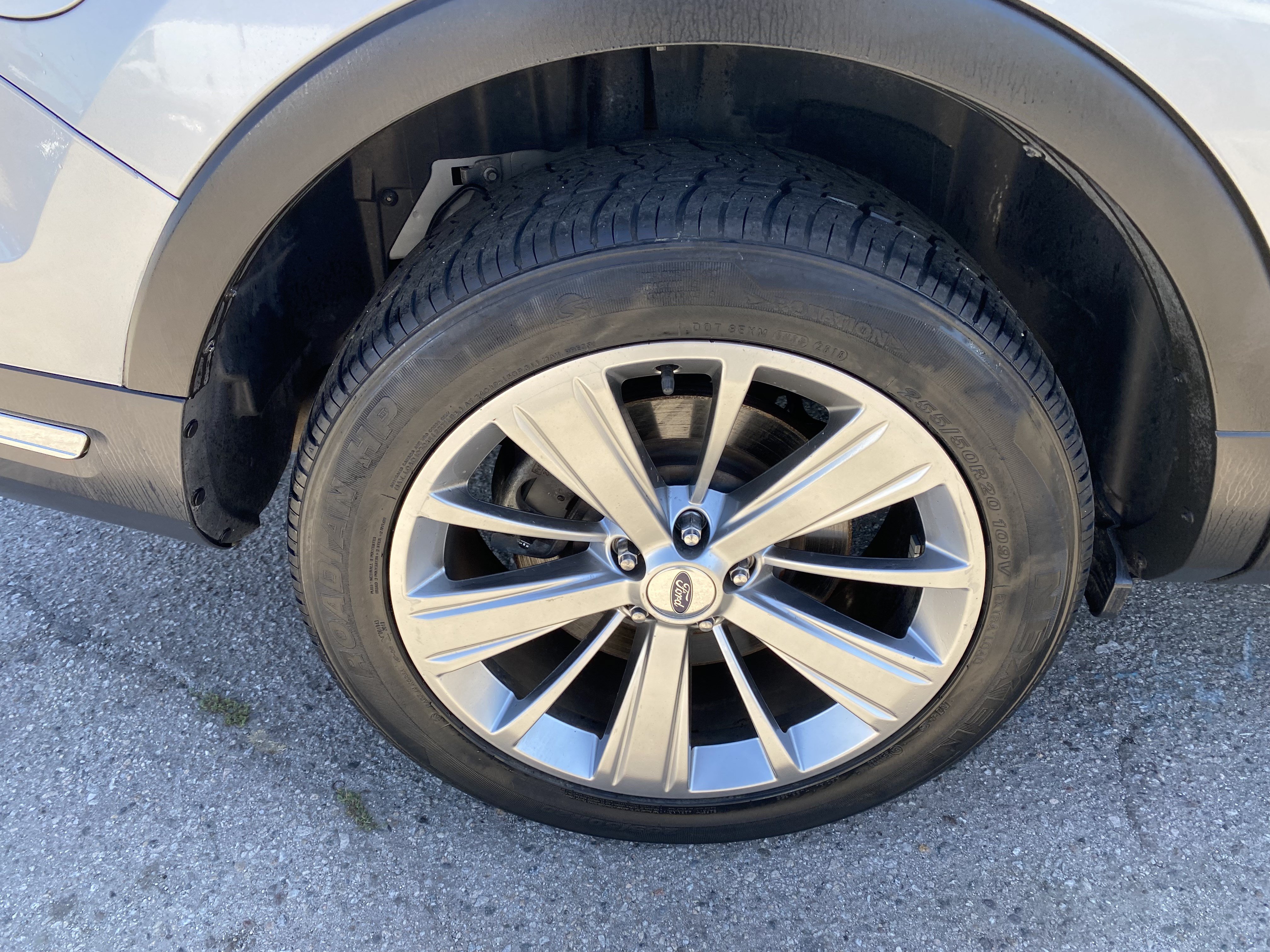 Used 2018 Ford Explorer Limited FWD image 10