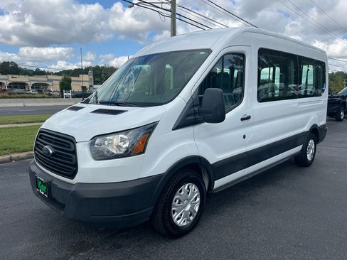 Used 2019 Ford Transit 350 XL image 4