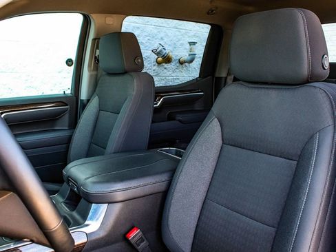Used 2025 GMC Sierra 1500 Elevation AWD/4WD image 31