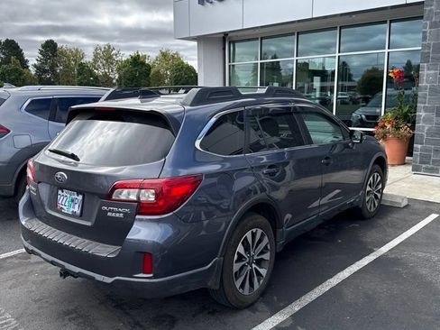 Used 2016 Subaru Outback 2.5i Limited w/ Popular Package #4 AWD/4WD image 3
