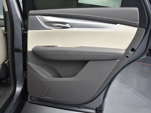 Certified 2024 Cadillac XT5 Premium Luxury AWD/4WD image 31