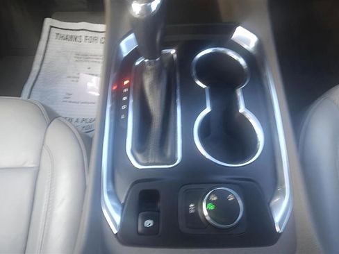 Used 2018 Chevrolet Traverse LT AWD/4WD image 15