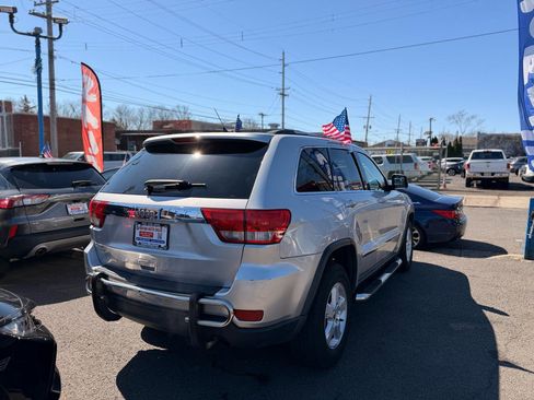 Used 2012 Jeep Grand Cherokee Laredo w/ Laredo E Group image 5