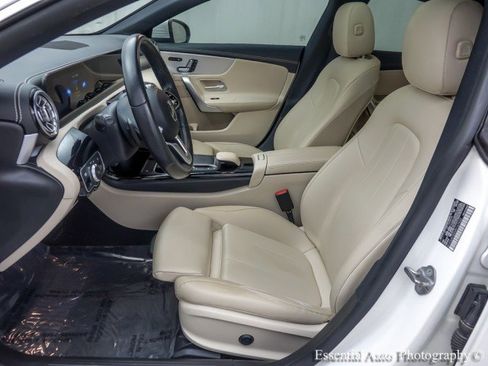 Used 2021 Mercedes-Benz CLA 250 w/ Premium Package image 11