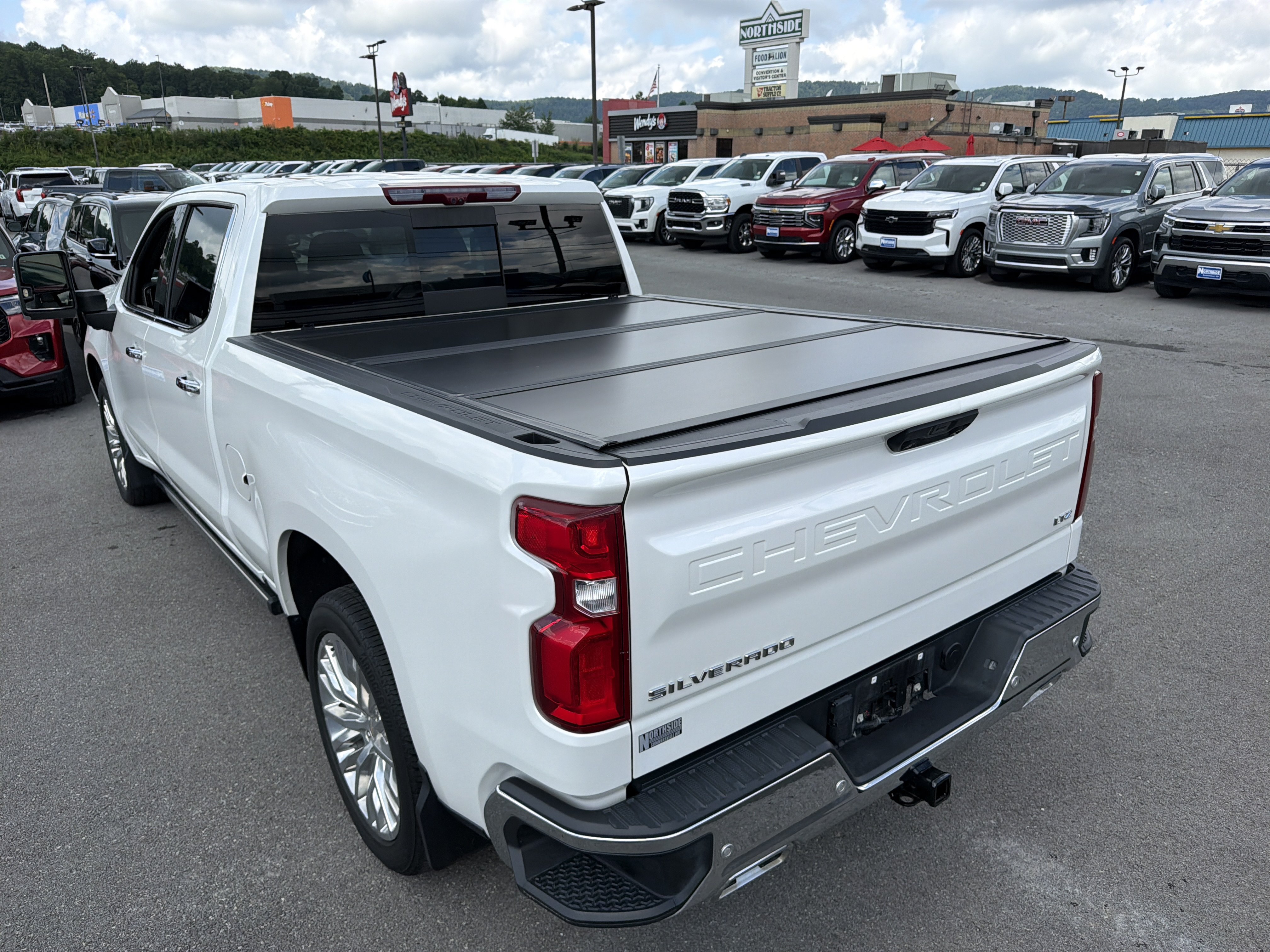 Certified 2024 Chevrolet Silverado 1500 LTZ w/ Technology Package AWD/4WD image 10