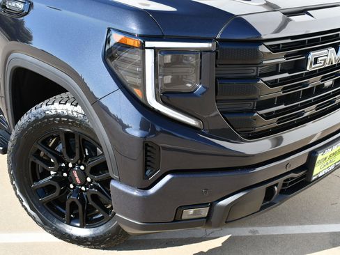 New 2026 GMC Sierra 1500 Elevation w/ Elevation Premium Package image 3