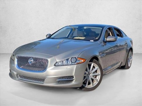 Used 2012 Jaguar XJ RWD image 1