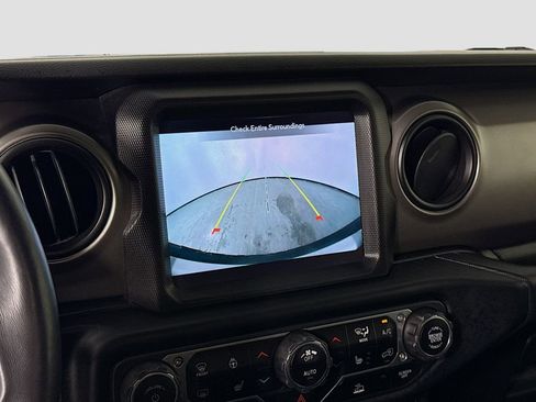 Used 2021 Jeep Wrangler Unlimited Sport AWD/4WD image 14