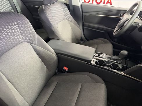 Used 2025 Toyota Camry LE FWD image 23