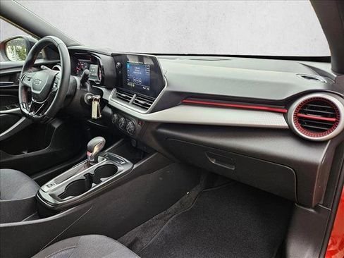 Used 2024 Chevrolet Trax RS w/ Driver Confidence Package image 21