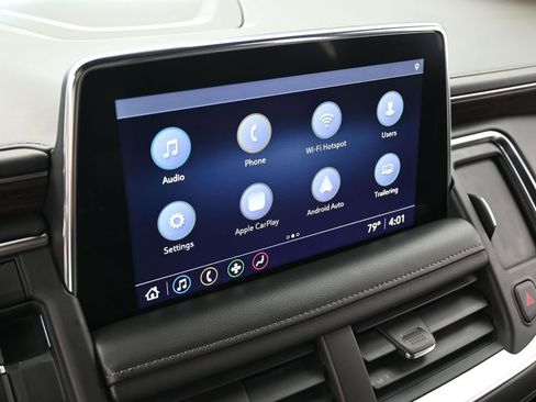 Used 2021 Chevrolet Suburban LT image 23