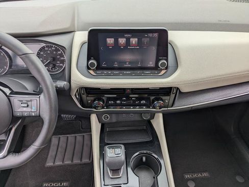 Used 2021 Nissan Rogue SL AWD/4WD image 17