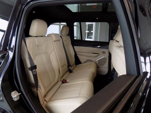 New 2026 Jeep Grand Cherokee Limited w/ Luxury Tech Group II RWD image 30