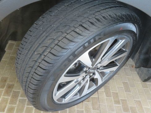 Used 2019 Lincoln MKC Reserve w/ MKC Climate Package image 11