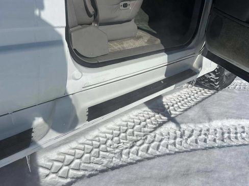 Used 1996 GMC Suburban 2500 image 13