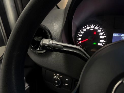 Used 2019 Mercedes-Benz Sprinter 2500 image 10