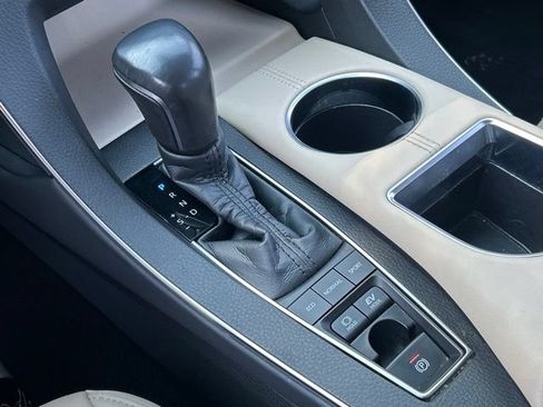 Used 2021 Toyota Avalon XLE w/ Moonroof Package FWD image 60
