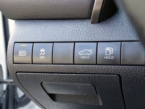 Used 2019 Toyota Camry SE w/ Audio Package FWD image 34