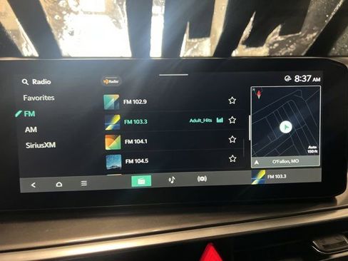 Used 2024 Kia Sorento S image 7