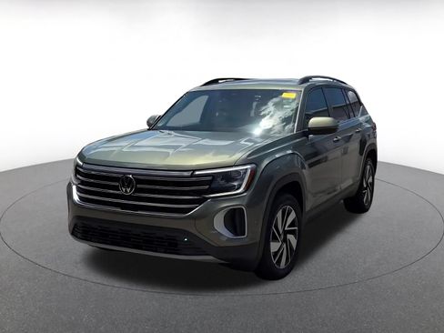 Used 2026 Volkswagen Atlas SE FWD image 4