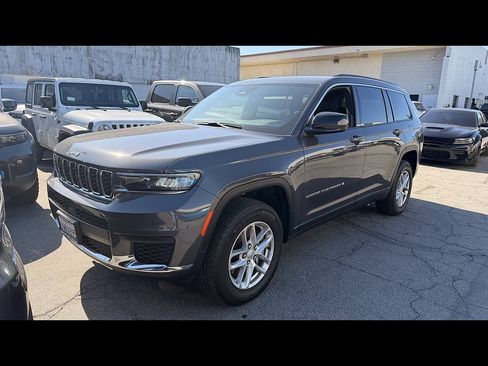 Used 2025 Jeep Grand Cherokee L Laredo RWD image 2