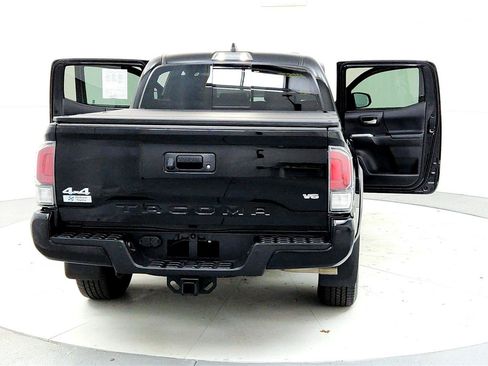 Used 2023 Toyota Tacoma Limited image 11
