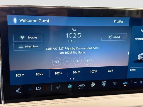 Used 2024 Lincoln Corsair Reserve w/ Equipment Group 201A FWD image 14